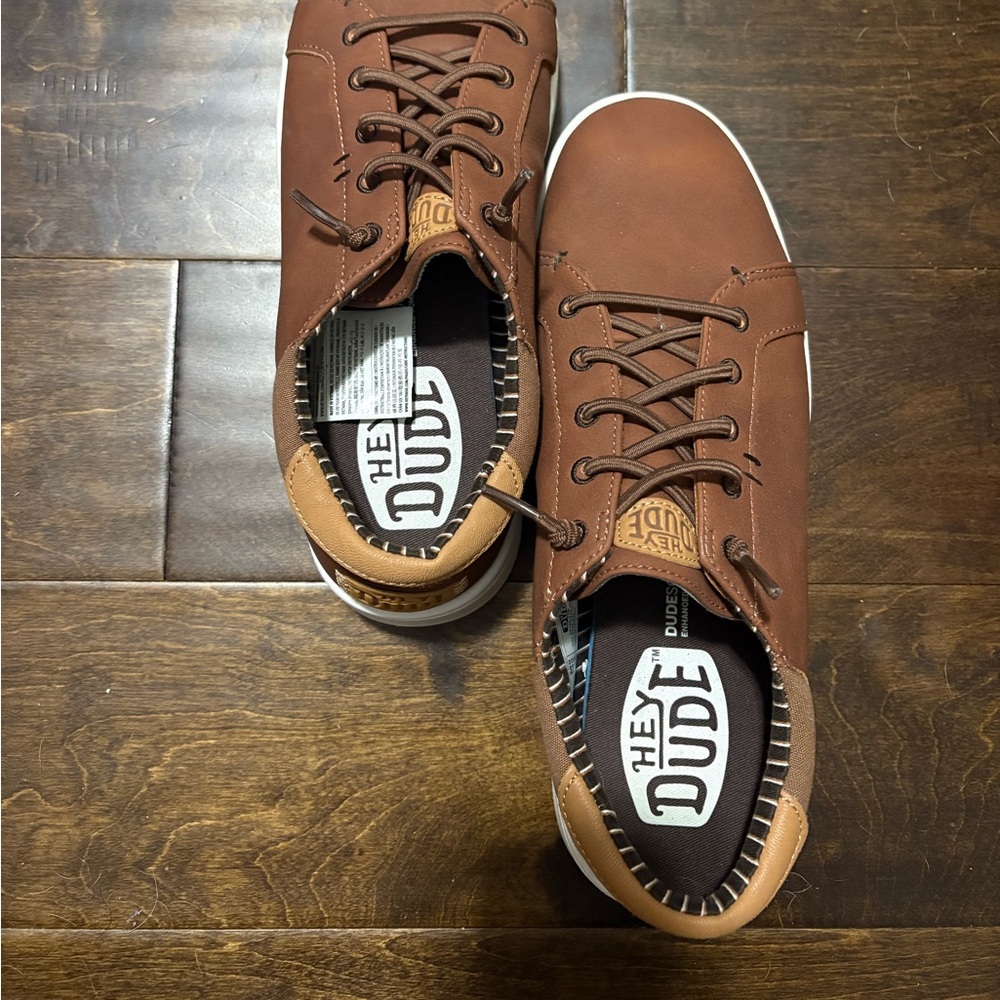 Hey Dude Brown Low-Top Lace-Up Casual Sneakers